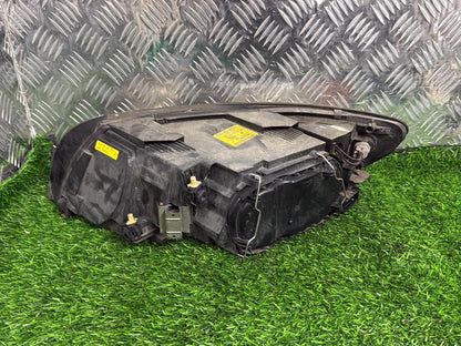 2004 - 2007 Volvo V50 Right Headlight 30698894