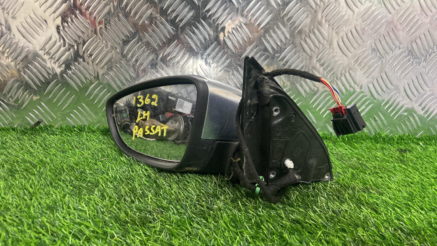 2010 - 2015 Volkswagen Passat Left Door Mirror 7 wire
