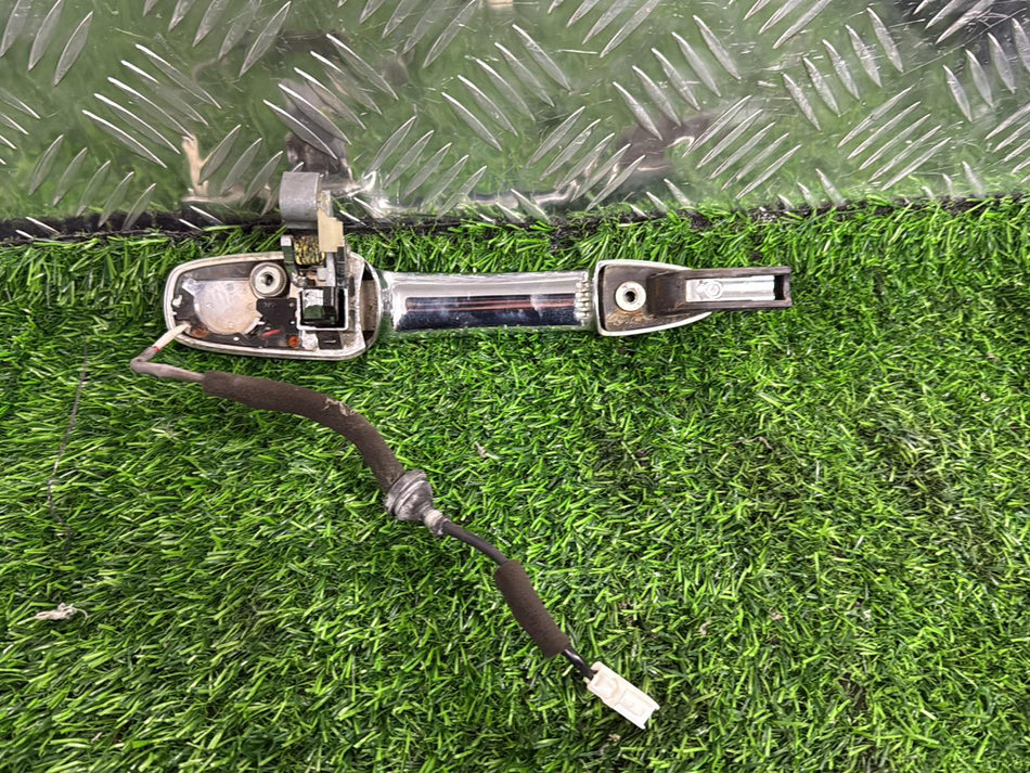 2006 - 2013 Mazda CX-7 Left Front Exterior Door Handle Sensor Type
