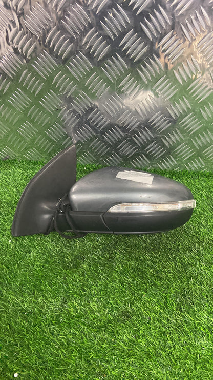 2008 - 2013 Volkswagen Golf Left Door Mirror 6 WIRE