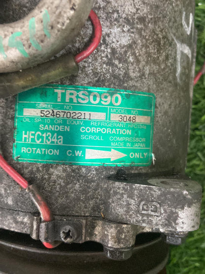 1989 - 2004 Toyota Hiace A/C Compressor 5246702211