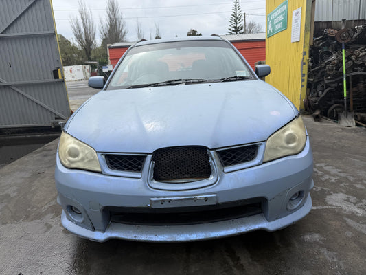 2005 Subaru Impreza EJ20 Non Turbo WRECKING FOR PARTS ONLY