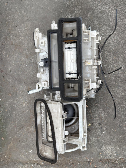 Toyota Hiace Heater Box 87050-28010