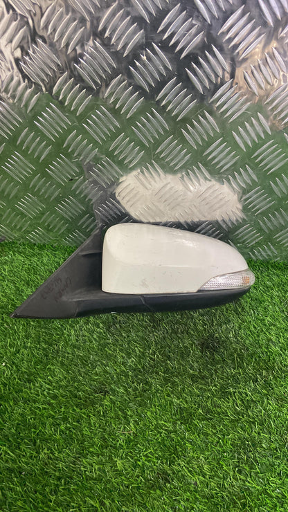 2012 - 2017 Toyota Aurion Left Door Mirror 5 WIRE