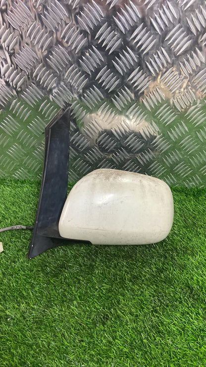 2001 - 2007 Toyota Noah Left Door Mirror 5 WIRE