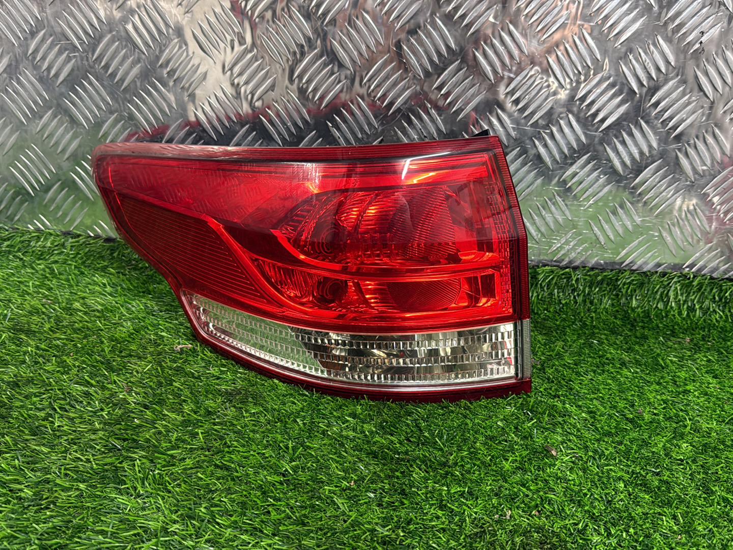 2011 - 2014 Ford Territory Left Taillight AR79-13405