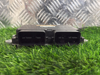 2006 - 2016 Mazda MPV ECU L33G 18 881D