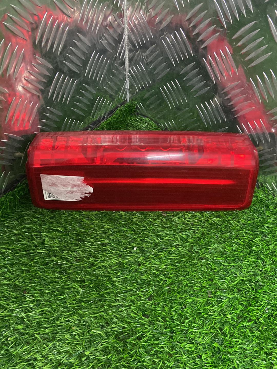 2005 - 2018 Nissan AD High Level Stoplight KOITO 286-24857