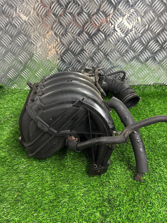 2000 - 2005 Toyota Estima Intake Manifold