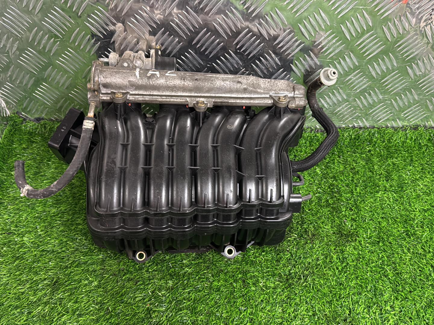 2001 - 2007 Toyota Noah Intake Manifold 1AZ 2.0L