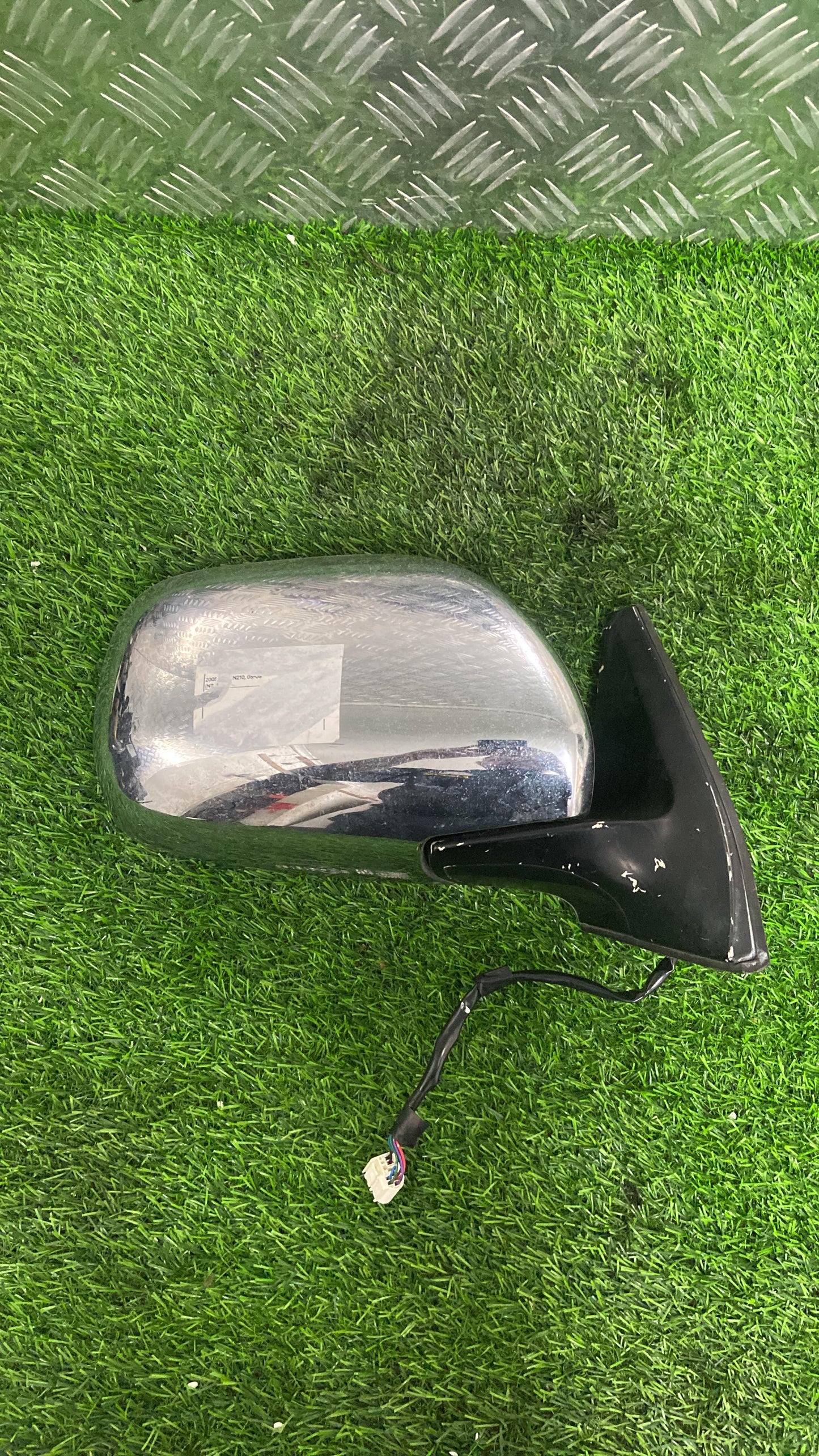 2002 - 2008 Toyota Hilux Right Door Mirror