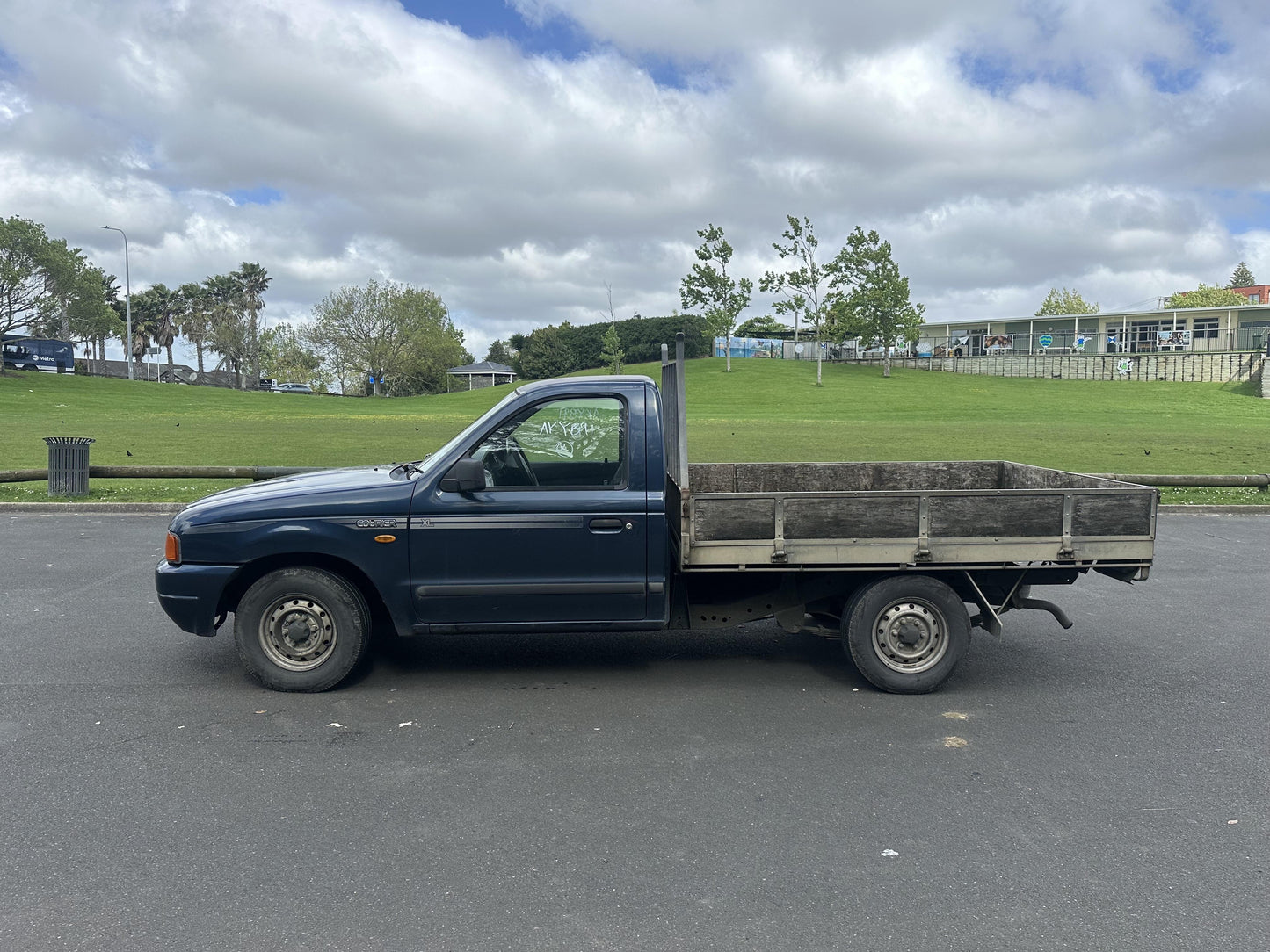 2001 Ford Courier 197535 WRECKING FOR PARTS ONLY