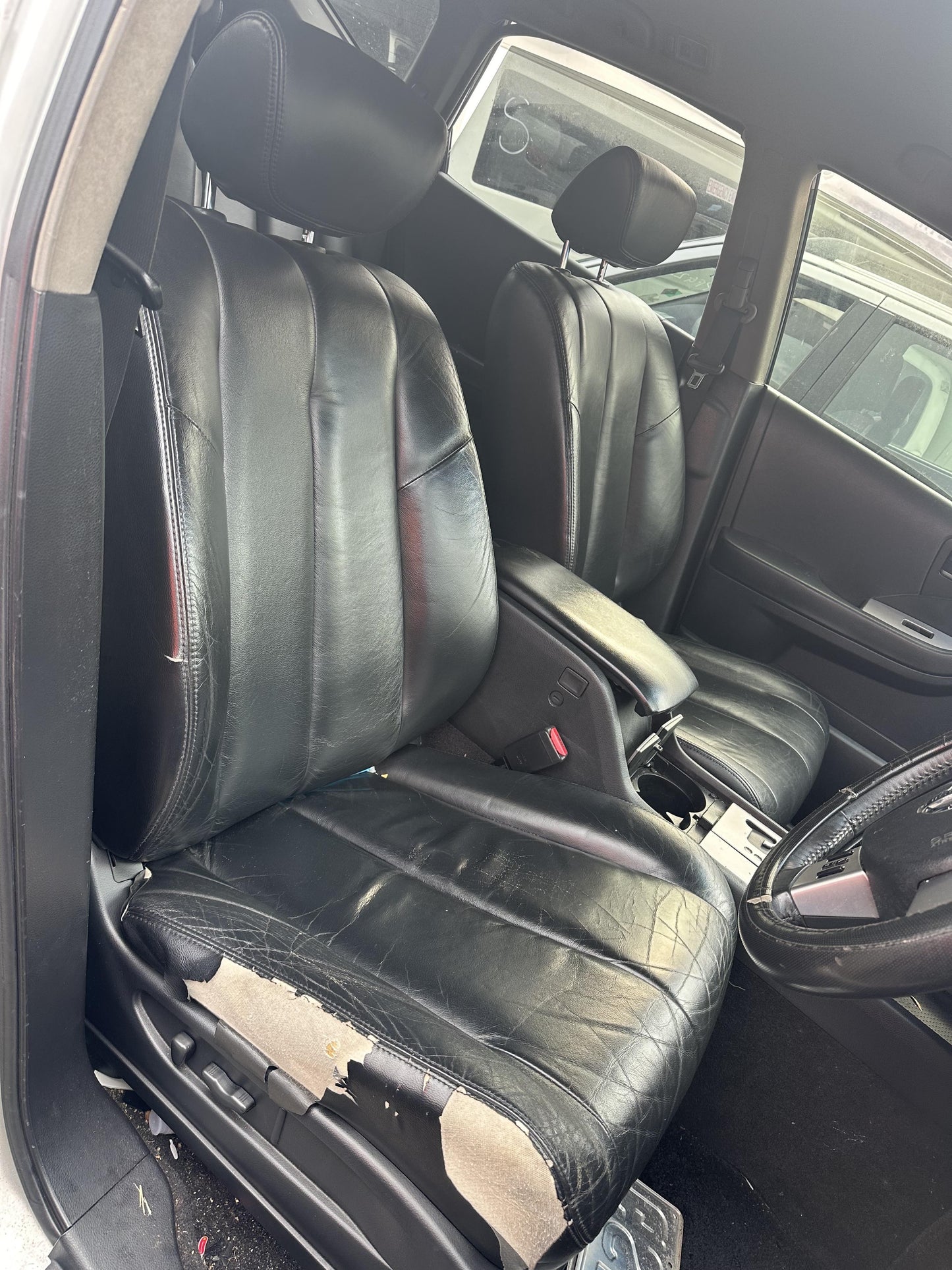 2005 Nissan Murano  WRECKING FOR PARTS ONLY