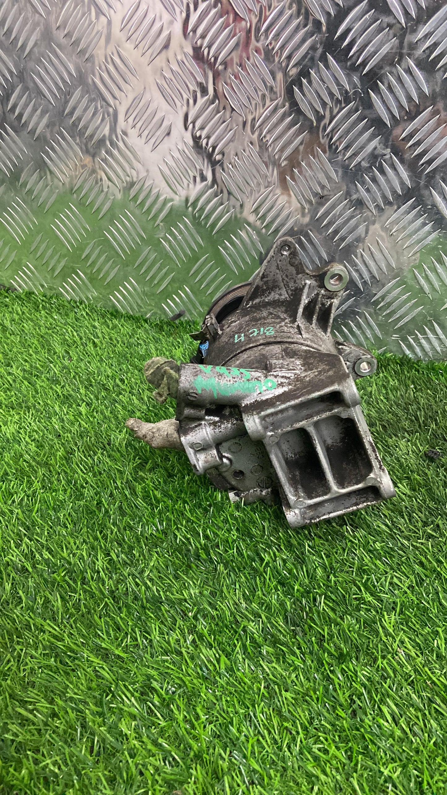 2002 - 2007   A/C Compressor 92600CA010