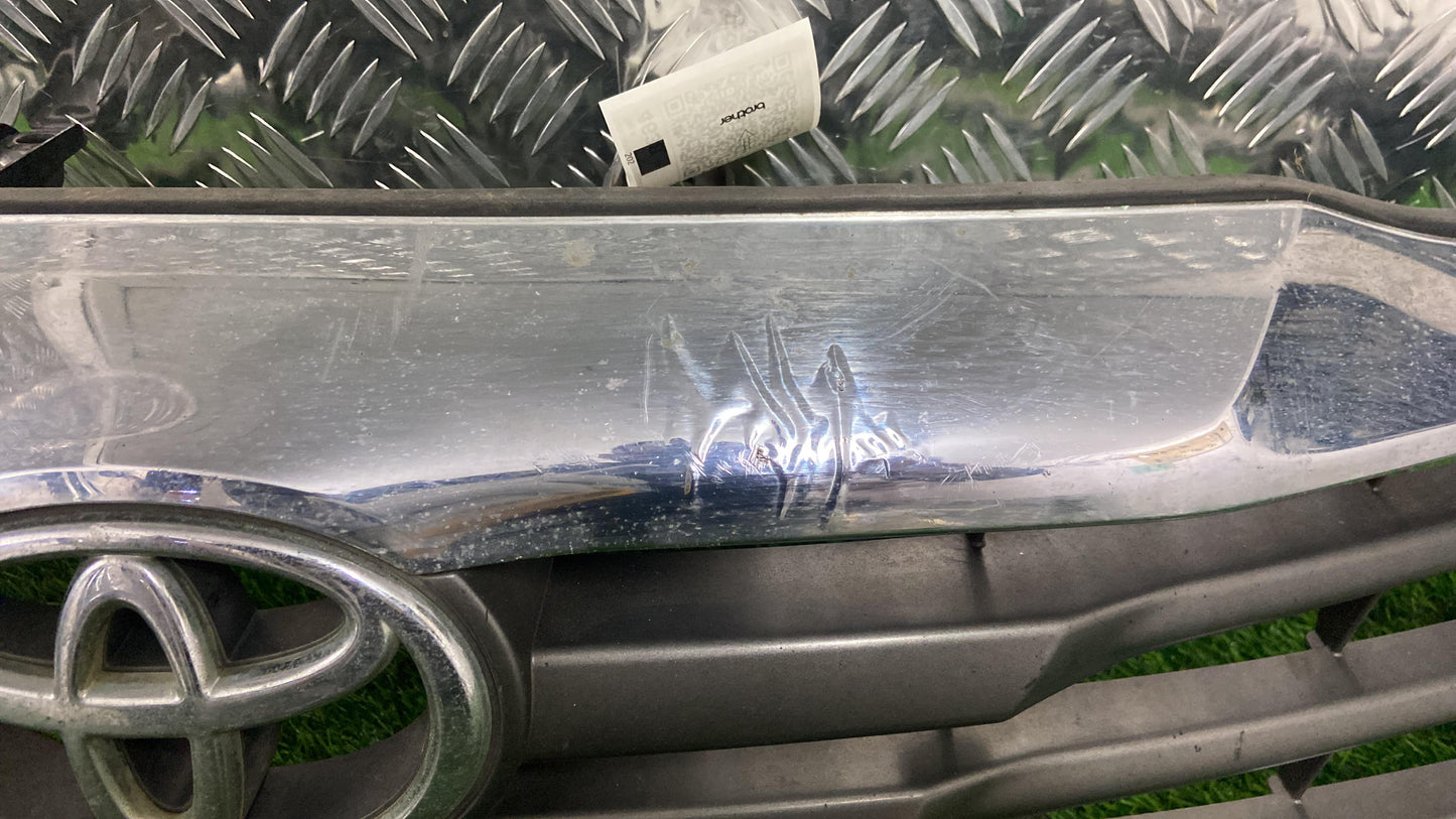 2005 - 2015 Toyota Hilux Grille 53100-0K610