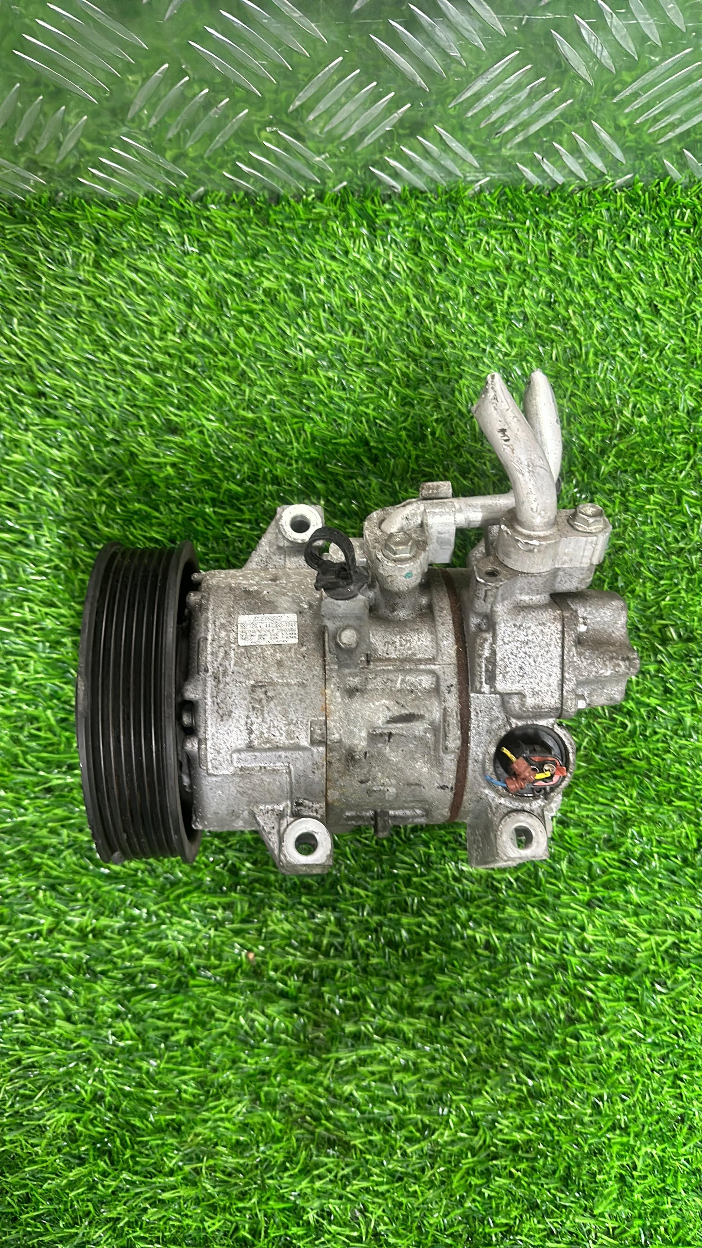 2001 - 2007 Toyota Voxy A/C Compressor DENSO 447260-1741