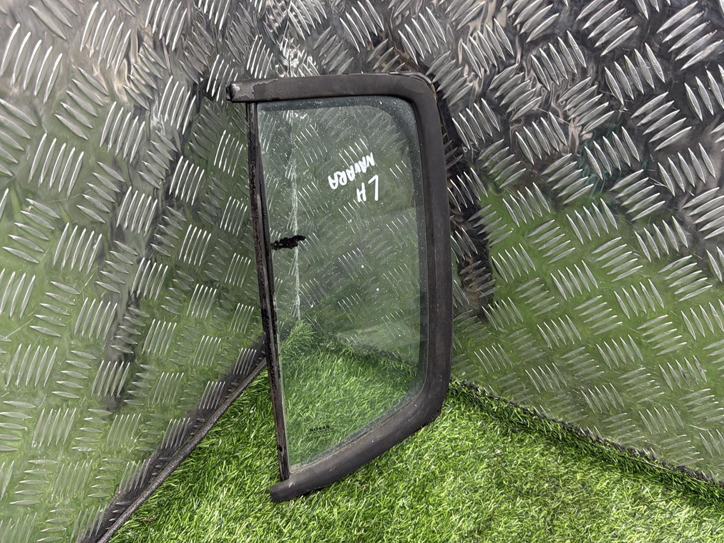 Nissan Navara Left Rear Quarter Door Glass M89 AS2 Tint