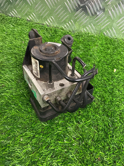 2005 - 2010 Ford Focus ABS Pump/Modulator 3M512M110JA