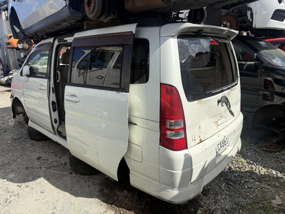 2005 Nissan Serena QR20-524862A WRECKING FOR PARTS ONLY
