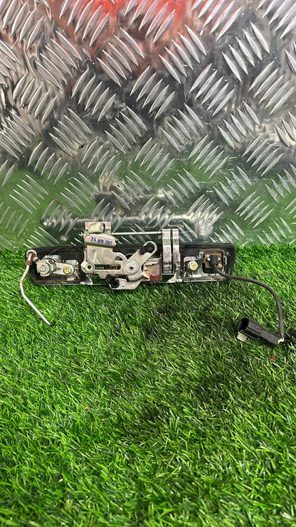 2011 - 2020 Isuzu D-Max Tailgate Handle