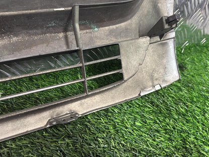 2007 - 2007 Toyota Hiace Grille Narrow Body Type 53100-26310