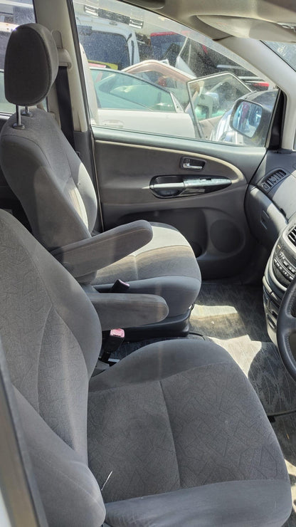 2004 Toyota Estima 2AZ-B085911 WRECKING FOR PARTS ONLY