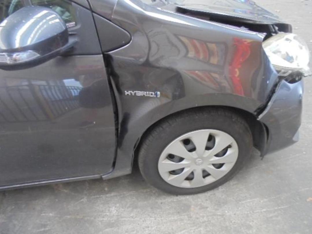 2014 Toyota Aqua 1NZ-7171119 WRECKING FOR PARTS ONLY