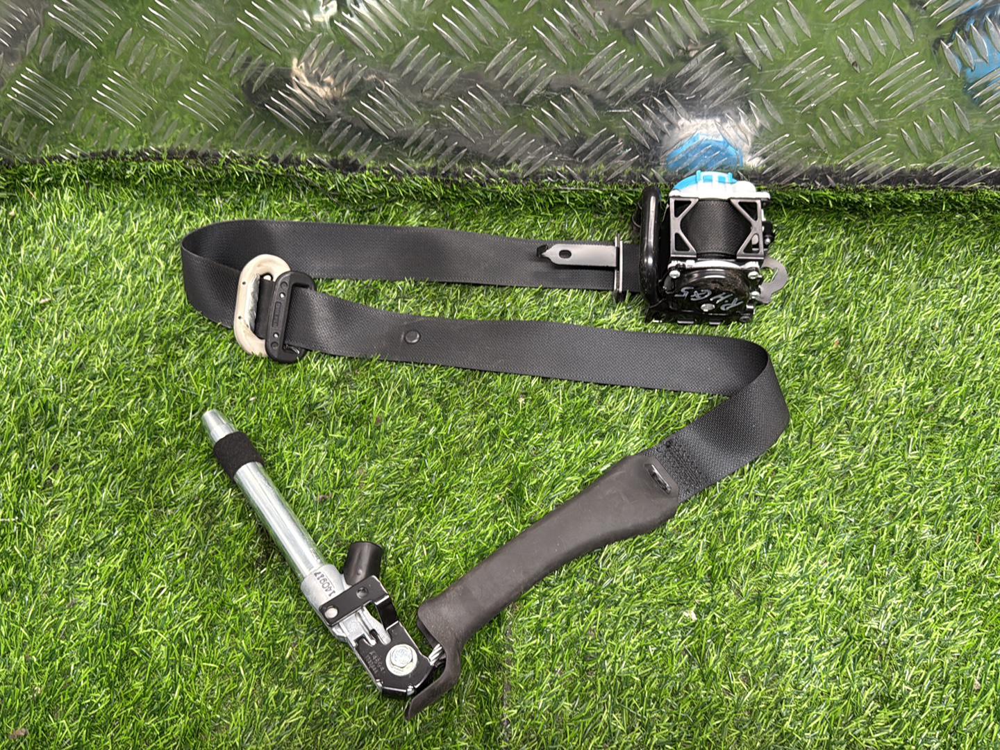 Mazda CX-5 Right Front Seat Belt TK-AH2-EH940