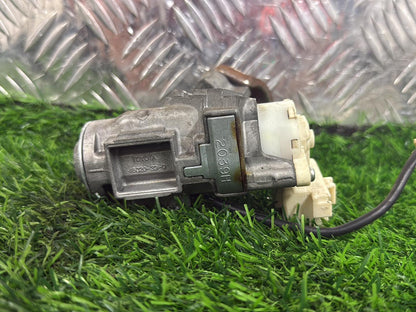Toyota Camry Ignition With Key 45020-33-9