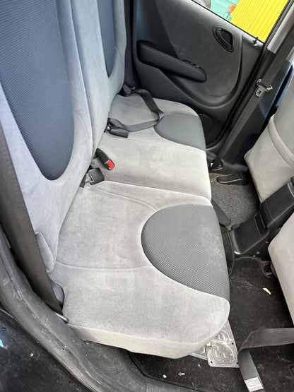 2005 Honda Fit LI31-187052 WRECKING FOR PARTS ONLY