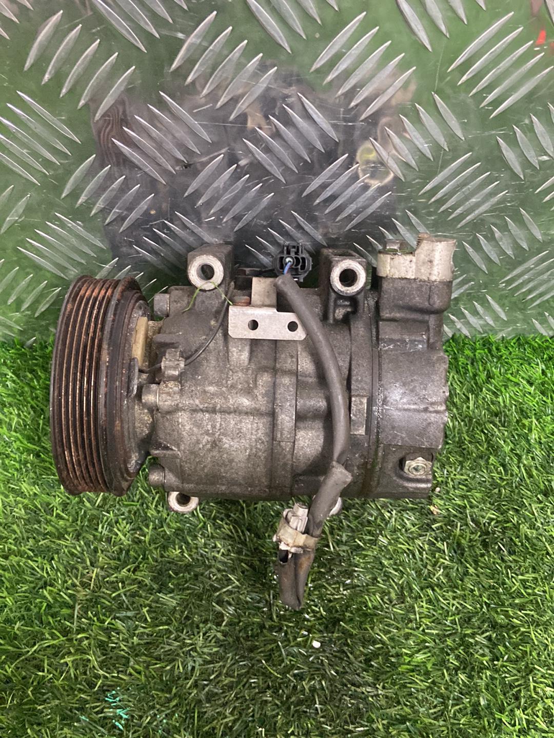 1999 - 2005 Nissan Serena A/C Compressor QR20DE