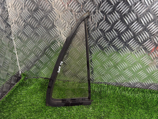 1996 - 2002 Toyota Hilux Surf Right Rear Quarter Door Glass M283 Tint