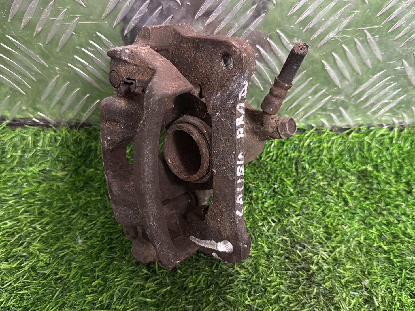 1996 - 2002 Toyota Land Cruiser Prado Right Front Caliper Single Pot