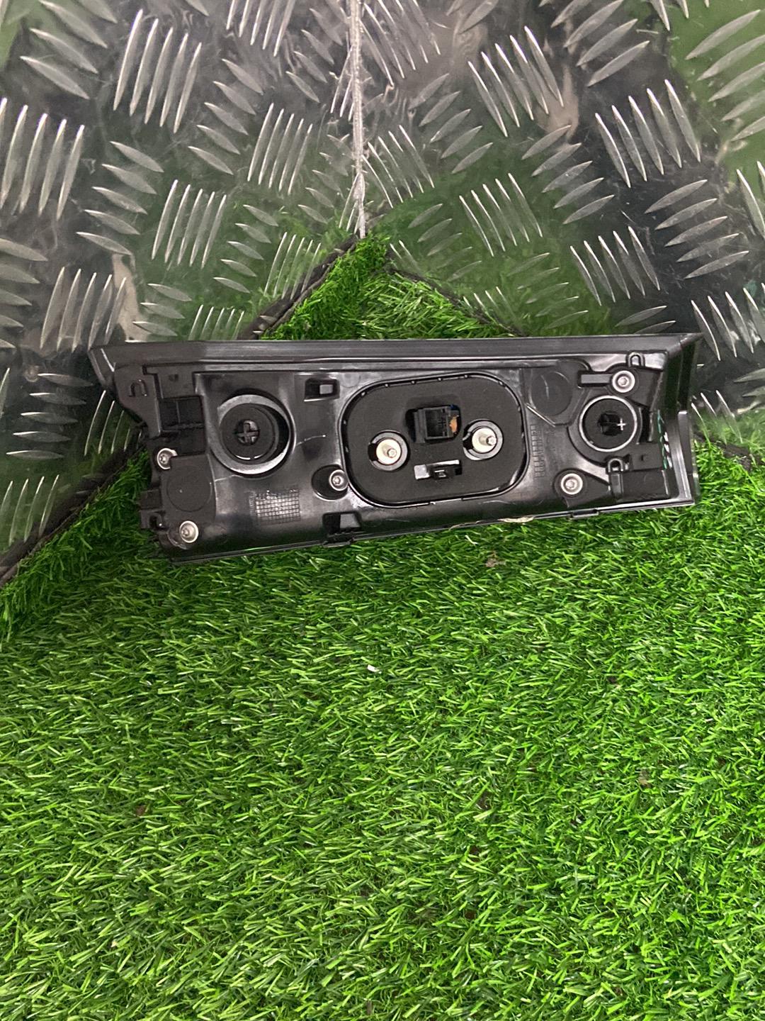 2019 - 2025 Peugeot 2008 Right Tailgate Light 9825957180