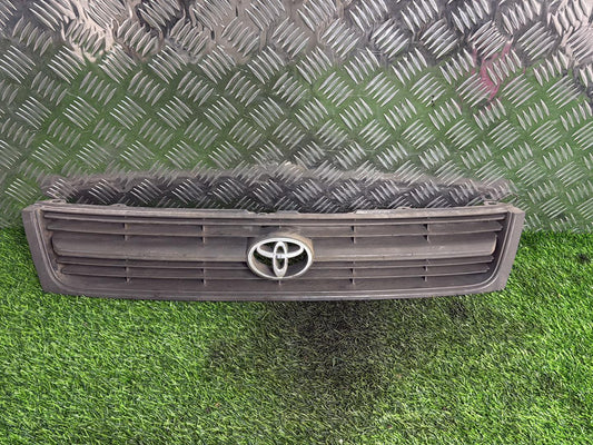 1997 - 2002 Toyota Regius Grille 53100-0K460