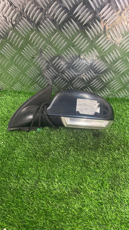 2009 - 2013 Volkswagen Golf Left Door Mirror 6 WIRE