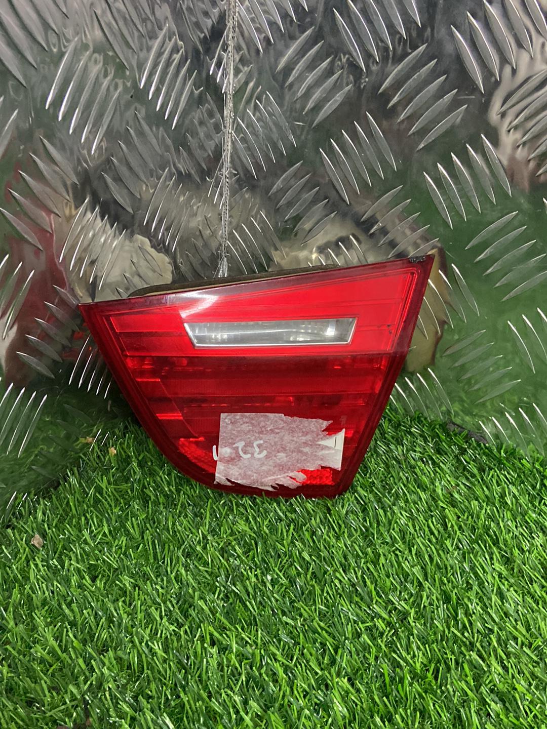 2004 - 2011 BMW 320i Right Tailgate Garnish 218402