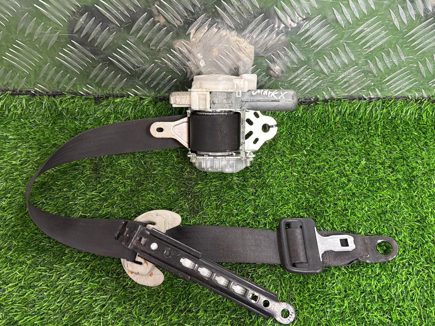 2004 - 2009 Toyota Mark X Left Front Seat Belt 7M2940-P