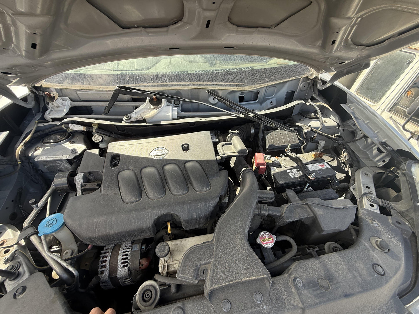 2006 Nissan Wingroad MR18-047938A WRECKING FOR PARTS ONLY
