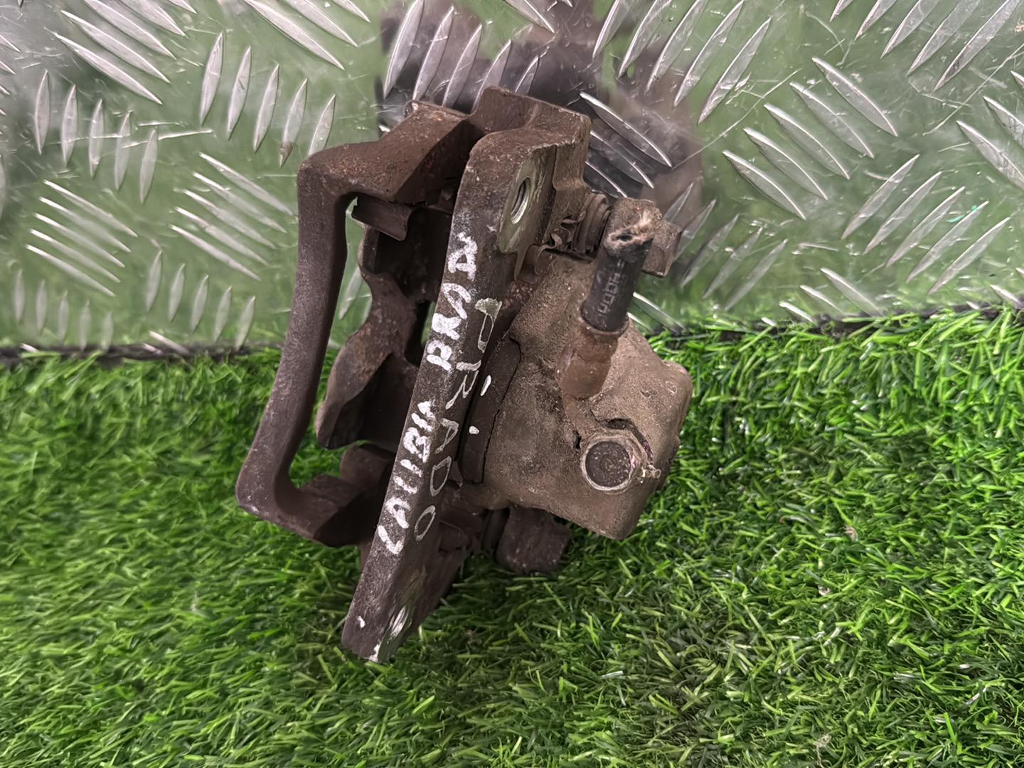1996 - 2002 Toyota Land Cruiser Prado Right Front Caliper Single Pot