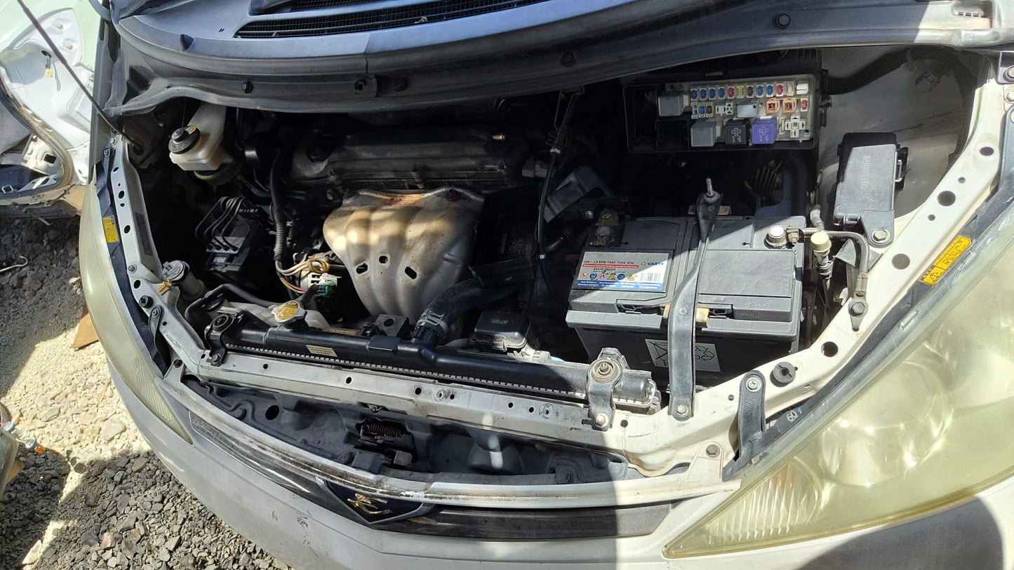 2004 Toyota Estima 2AZ-B085911 WRECKING FOR PARTS ONLY