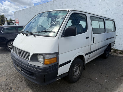 1999 Toyota Hiace 2RZ-FE WRECKING FOR PARTS ONLY