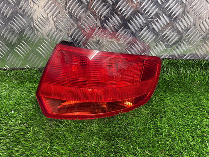 2004 - 2008 Audi A3 Right Taillight 8P4 945 096C 18S