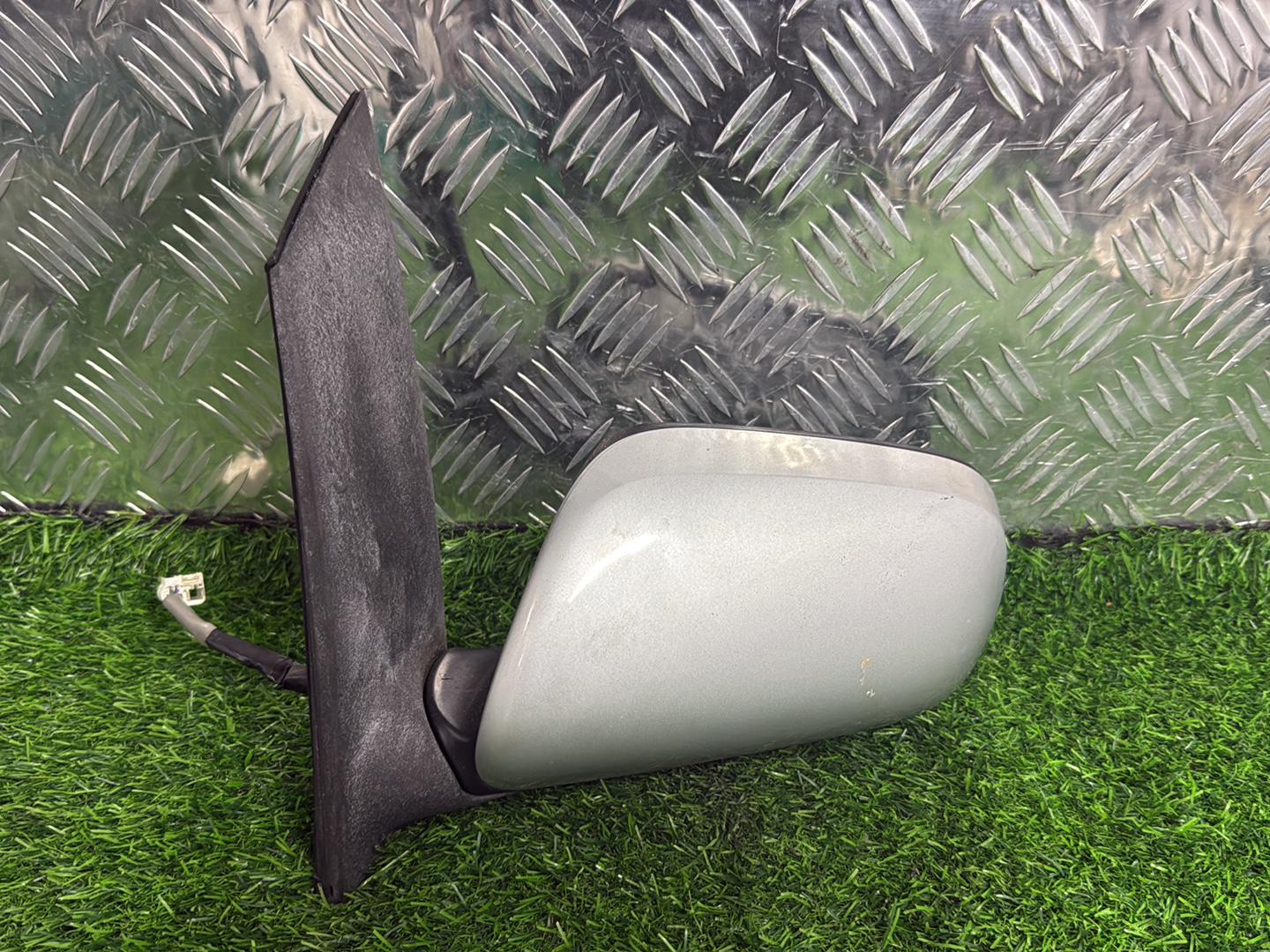 2003 - 2008 Toyota Wish Left Door Mirror 5 Wire