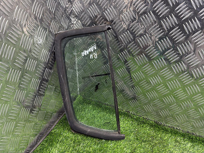 Nissan Navara Right Rear Quarter Door Glass M89 AS2 Tint