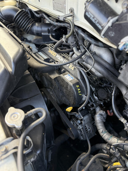 1998 Toyota Granvia 5VZ-1418960 WRECKING FOR PARTS ONLY