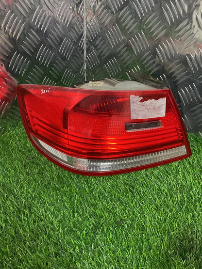 2004 - 2011 BMW 335i Left Taillight 6321-7174403-07
