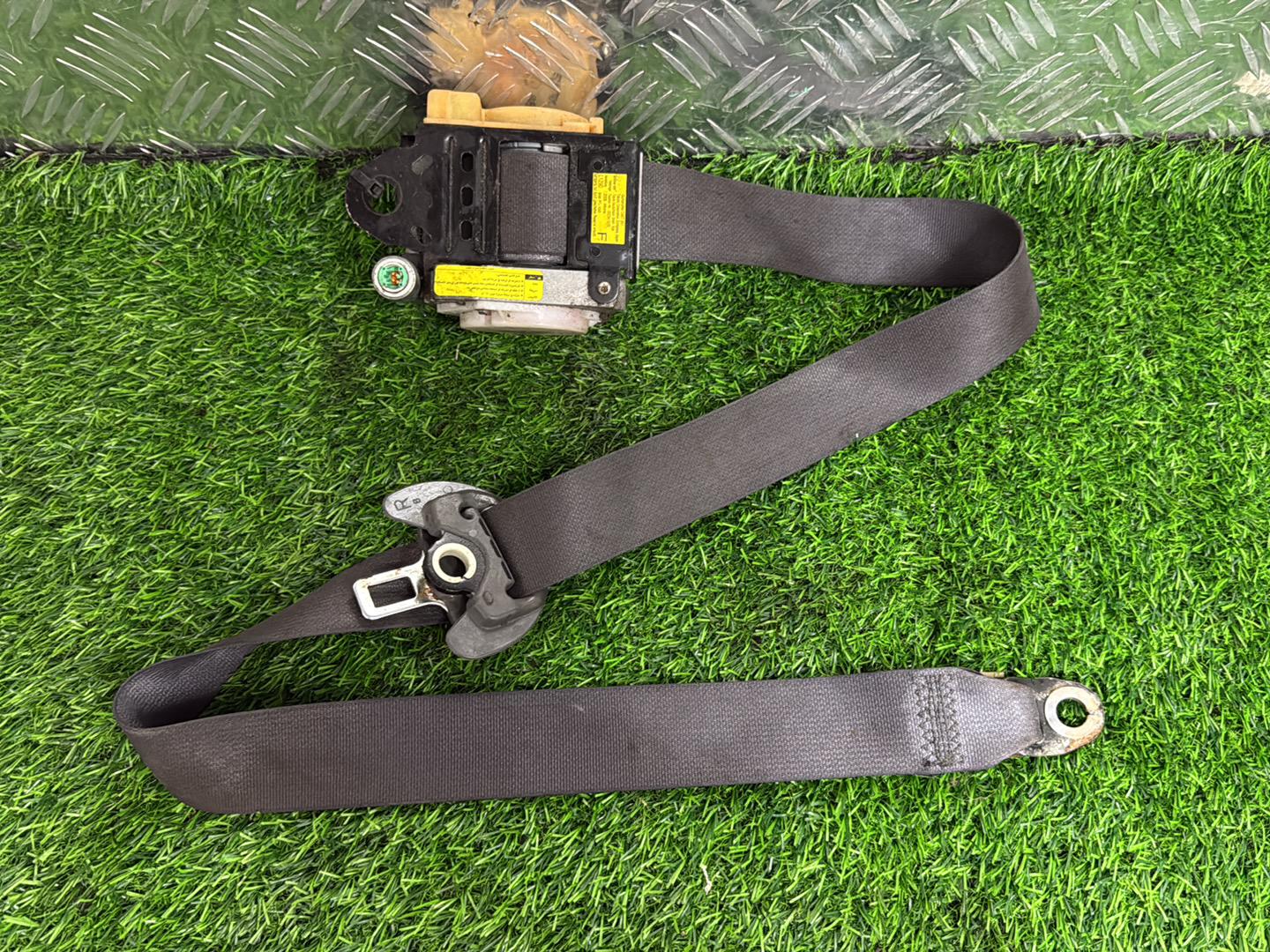 2003 - 2008 Toyota Land Cruiser Prado Right Front Seat Belt TK-AF2-EF618-P