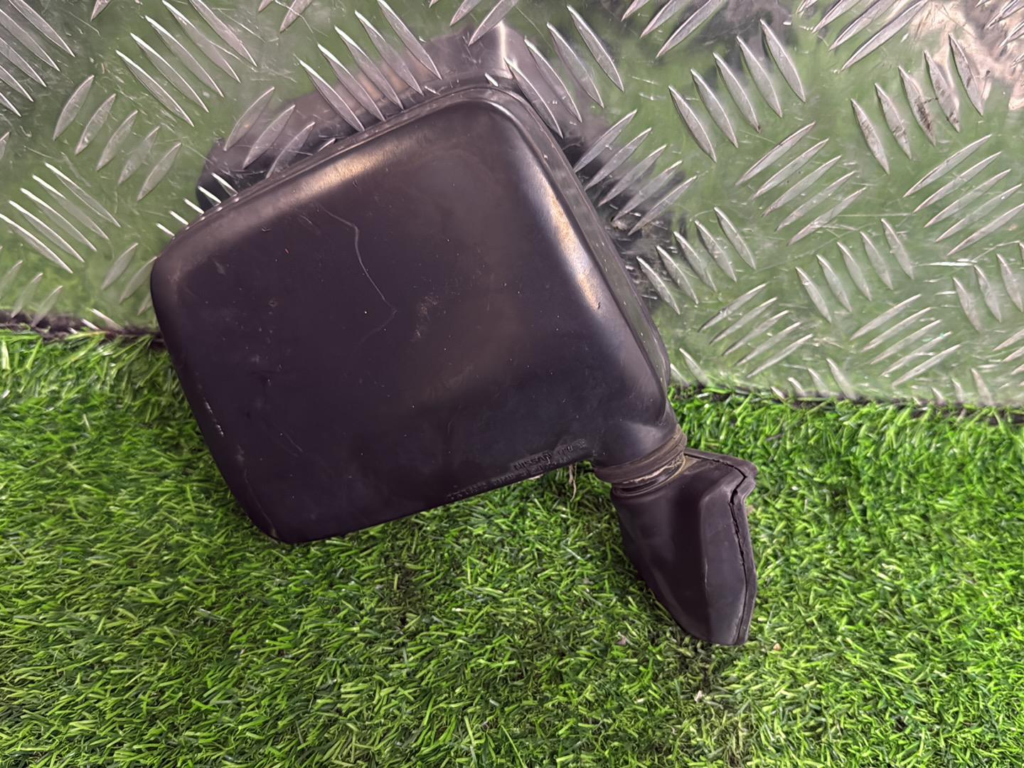 1990 - 1997 Nissan Navara Right Door Mirror Manual Type
