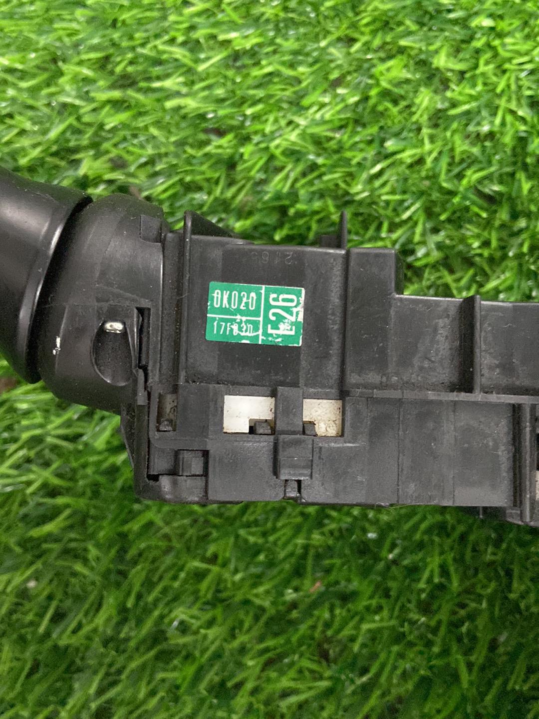 2004 - 2015 Toyota Hilux Combination Switch 0K020-E26-17F030